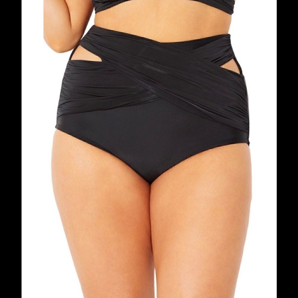 Gabi Fresh X Swimsuits for all bikini bottoms. NWT